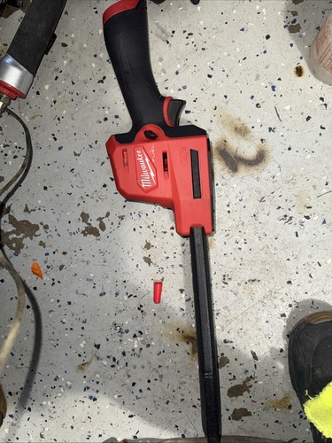 Milwaukee m12 fuel 12v hedge - milwaukee,